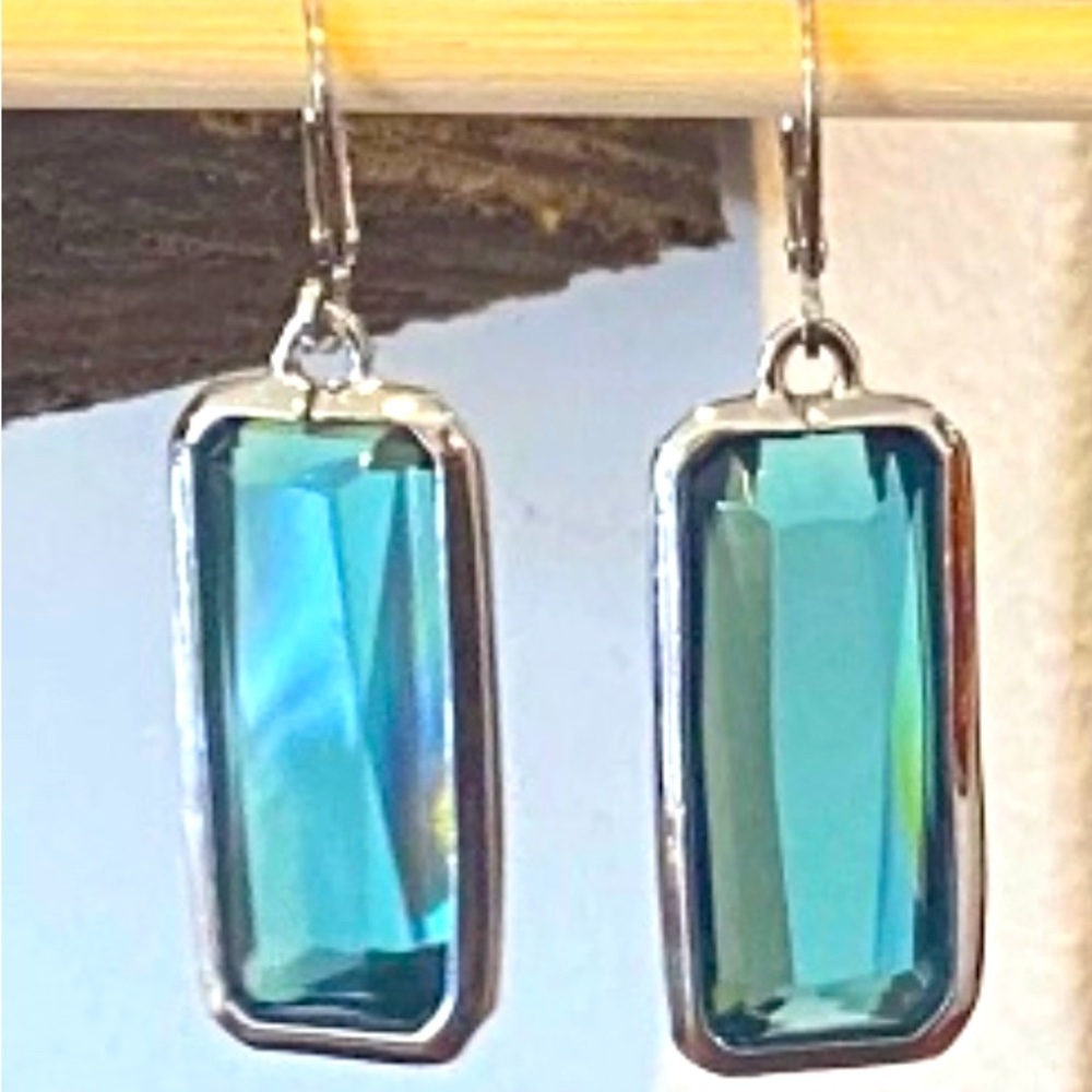 Vintage QVC Joan Rivers Classics Collection Lightweight Pastel Earrings -BLUE -